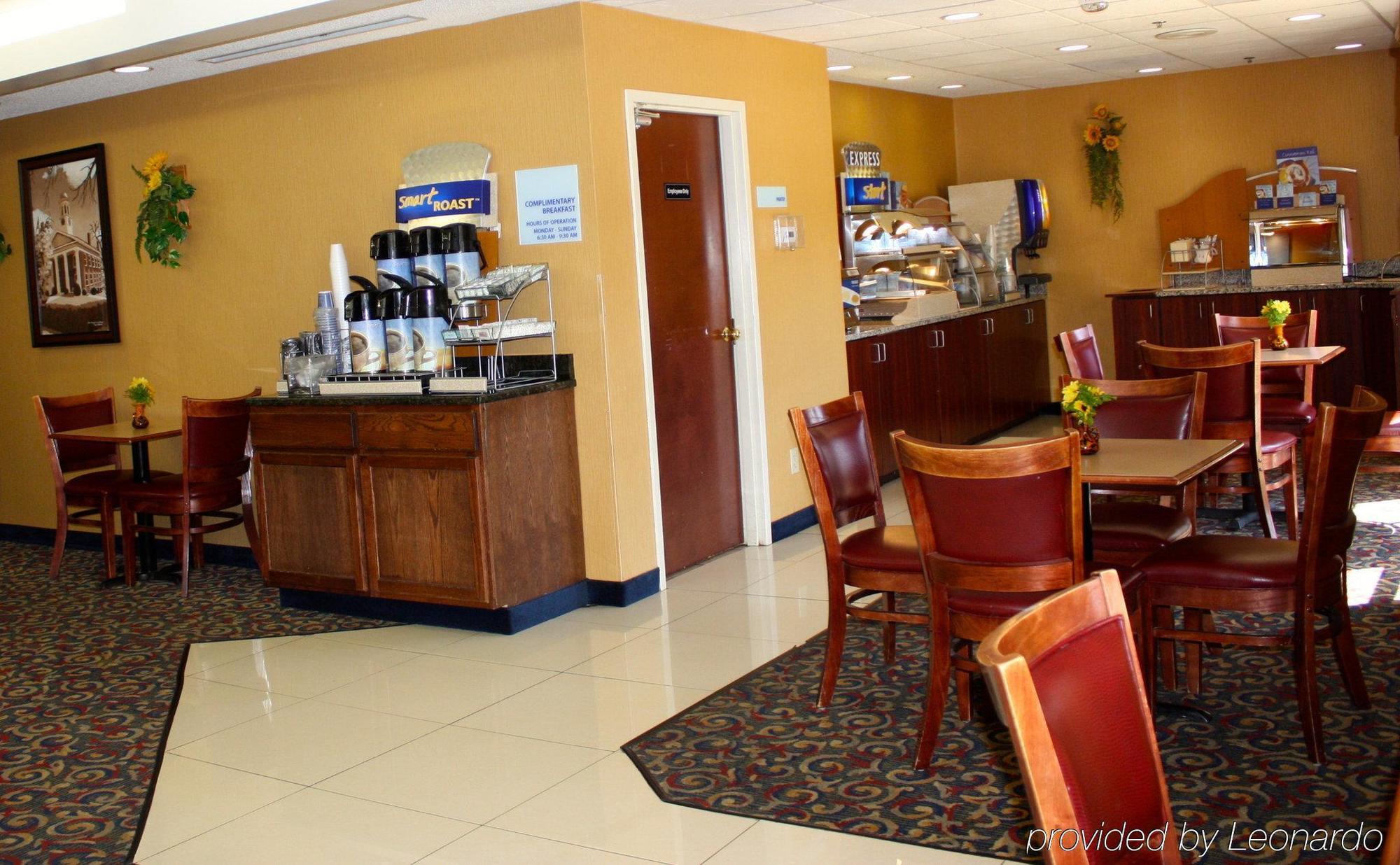 Holiday Inn Express Hillsborough-Durham Area By Ihg Exteriör bild